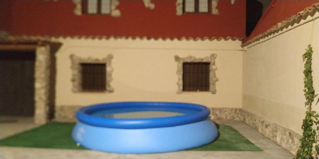 Casas La Muralla De Bodegas Marcos Peñafiel Exteriér fotografie